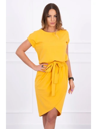 Šaty s obálkovým spodným dielom v horčicovej farbe