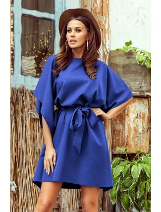 SOFIA - Dámske motýlikové šaty v nevädzovej farbe so zaväzovaním v páse 287-16 SOFIA - Dámske motýlikové šaty v nevädzovej farbe so zaväzovaním v páse 287-16