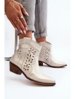 Topánky na podpätku model 193147 Krok vo veľkom štýle Topánky na podpätku model 193147 Krok vo veľkom štýle