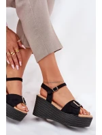 Sandały Damskie Na Koturnie Z Klamrą Czarne Liniella