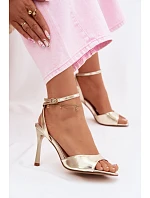 Dámské sandály na podpatku z imitace kůže zlaté Olissey