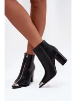 Topánky na podpätku model 217180 Krok vo veľkom štýle Topánky na podpätku model 217180 Krok vo veľkom štýle