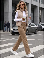 Dámske džínsy s vysokým pásom a klasickým strihom v kamelovej farbe FashionStreet UY3095 Dámske džínsy s vysokým pásom a klasickým strihom v kamelovej farbe FashionStreet UY3095