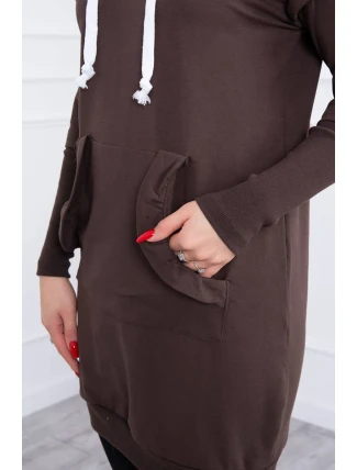 Šaty s ozdobnými volánikmi a kapucňou v hnedej farbe Šaty s ozdobnými volánikmi a kapucňou v hnedej farbe