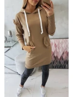 Šaty s ozdobnými volánikmi a kapucňou camel