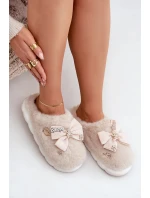 Futrzane Kapcie Z Kokardką I Przypinkami Beżowe Annalira