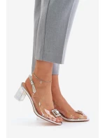 Sandále na podpätku model 215722 Vykročte štýlovo Sandále na podpätku model 215722 Vykročte štýlovo