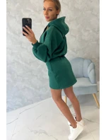 Zateplené šaty s obálkovým spodným dielom tmavo zelené Zateplené šaty s obálkovým spodným dielom tmavo zelené