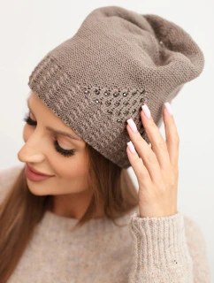 Dámska zimná vlnená čiapka s ozdobným pletením a kamienkami K449 mocca