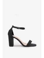 Dámske lesklé sandále na podpätku 1-215 Black - Queen VIVI