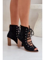 Sandały Na Słupku Z Cholewką I Sznurowaniem Czarne Ivelseki