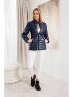 Dámska prešívaná bunda so stojačikom tmavomodrá (16M9110-215) Dámska prešívaná bunda so stojačikom tmavomodrá (16M9110-215)