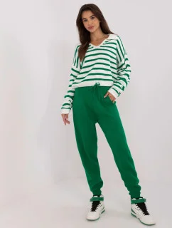 Dámska pletená súprava v zelenej/ružovej farbe (0610)