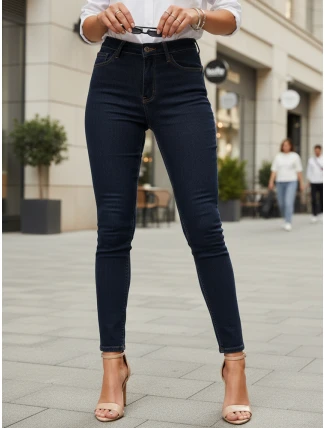 Dámske úzke džínsy s vysokým pásom tmavomodré FashionStreet UY2865 Dámske úzke džínsy s vysokým pásom tmavomodré FashionStreet UY2865