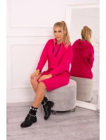 Šaty s kapucňou a bočným rázporkom fuchsiová