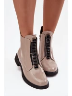 Dámske členkové topánky z lakovanej kože D A MR52 108 beige Dámske členkové topánky z lakovanej kože D A MR52 108 beige