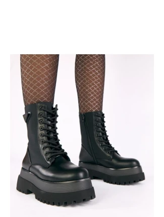 Topánky so širokou podrážkou model 222046 Solea Topánky so širokou podrážkou model 222046 Solea