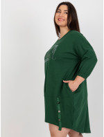 Tmavo zelené šaty vo väčšej veľkosti s 3/4 rukávmi
