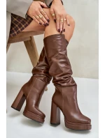 Wsuwane Kozaki Na Słupku I Platformie Z Marszczeniem Ocieplane Brązowe Beridra