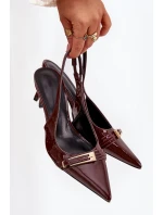 Lakierowane Czółenka Na Szpilce Ze Złotą Klamrą Czekoladowe Vivae