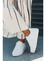 Tenisky na platforme model 212729 Vykročte štýlovo Tenisky na platforme model 212729 Vykročte štýlovo