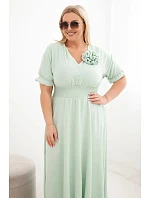 Dámske šaty Plus Size s výstrihom do V a mätovým pásom