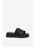 Dámske papuče na platforme s ozdobnými detailmi Black Linosea