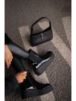 Lakierowane Botki Damskie Na Platformie I Koturnie Ocieplane Czarne Wloedia