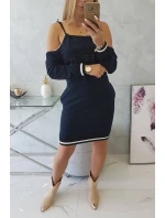 Šaty Tres Chic v tmavo modrej farbe