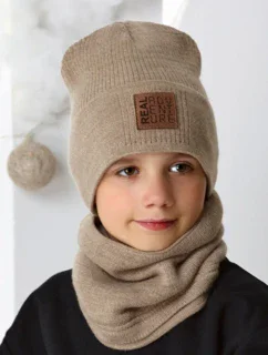 KLOBÚK+RÚRKA+PLÁŠŤ 46-544