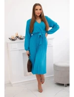 Šaty s viazaným skladaným lemom tyrkysové