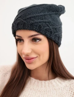 Dámska zimná čiapka s ozdobným úpletom a klasickým strihom K372 graphite