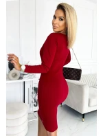 ANGELA - Klasické dámske šaty vo vínovej bordovej farbe s výstrihom a dlhými rukávmi 403-2