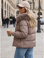 Dámska prešívaná bunda s kožušinovou kapucňou, béžová, FashionStreet TY5893 Dámska prešívaná bunda s kožušinovou kapucňou, béžová, FashionStreet TY5893