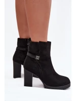 Ocieplane Botki Damskie Na Słupku Z Ozdobnym Paskiem Czarne Zayna