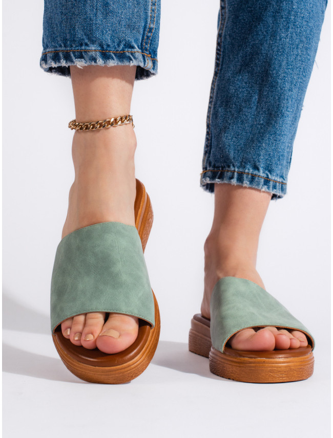 Zaujímavé zelené dámske ponožky bez päty