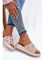 Zamszowe Klapki Damskie Z Przypinkami Vinceza 66741 Beżowe