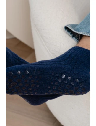 Vlnená stielka s ABS 189