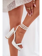 Sandały Damskie Na Słupku Z Paseczkiem Białe Fevenne