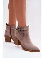 Dámské perforované kotníkové boty na podpatku s perforovaným vzorem a zlatým sponou tmavě béžové Deloriah