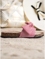 Praktické nazúvaky dámske červené bez podpätku Praktické nazúvaky dámske červené bez podpätku