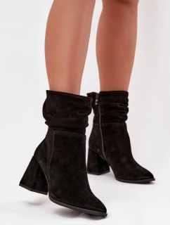 Topánky na podpätku model 220193 Krok vo veľkom štýle