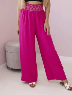 Nohavice so širokým elastickým pásom fuchsiovej farby