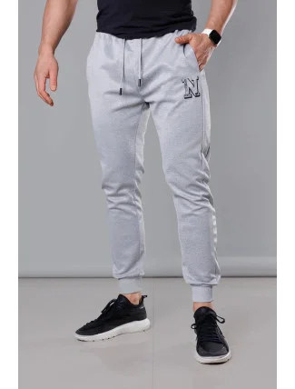 Svetlosivé pánske teplákové nohavice s potlačou (8K178-2) Svetlosivé pánske teplákové nohavice s potlačou (8K178-2)