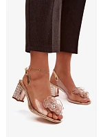 Sandále na podpätku model 226340 Vykročte štýlovo