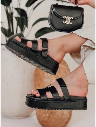 Dámske žabky na suchý zips PLATFOR black FashionStreet ZY0867 Dámske žabky na suchý zips PLATFOR black FashionStreet ZY0867