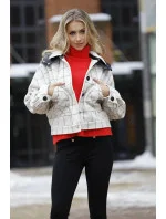 Krátka károvaná košeľová bunda vo farbe ecru (AG3-1839)