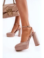 Sandále na podpätku model 173739 Step in style
