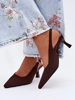 Materiálové sandály na podpatku čokoládové Delessa