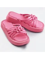 Ružové dámske šľapky s plochou podrážkou (CM-59)